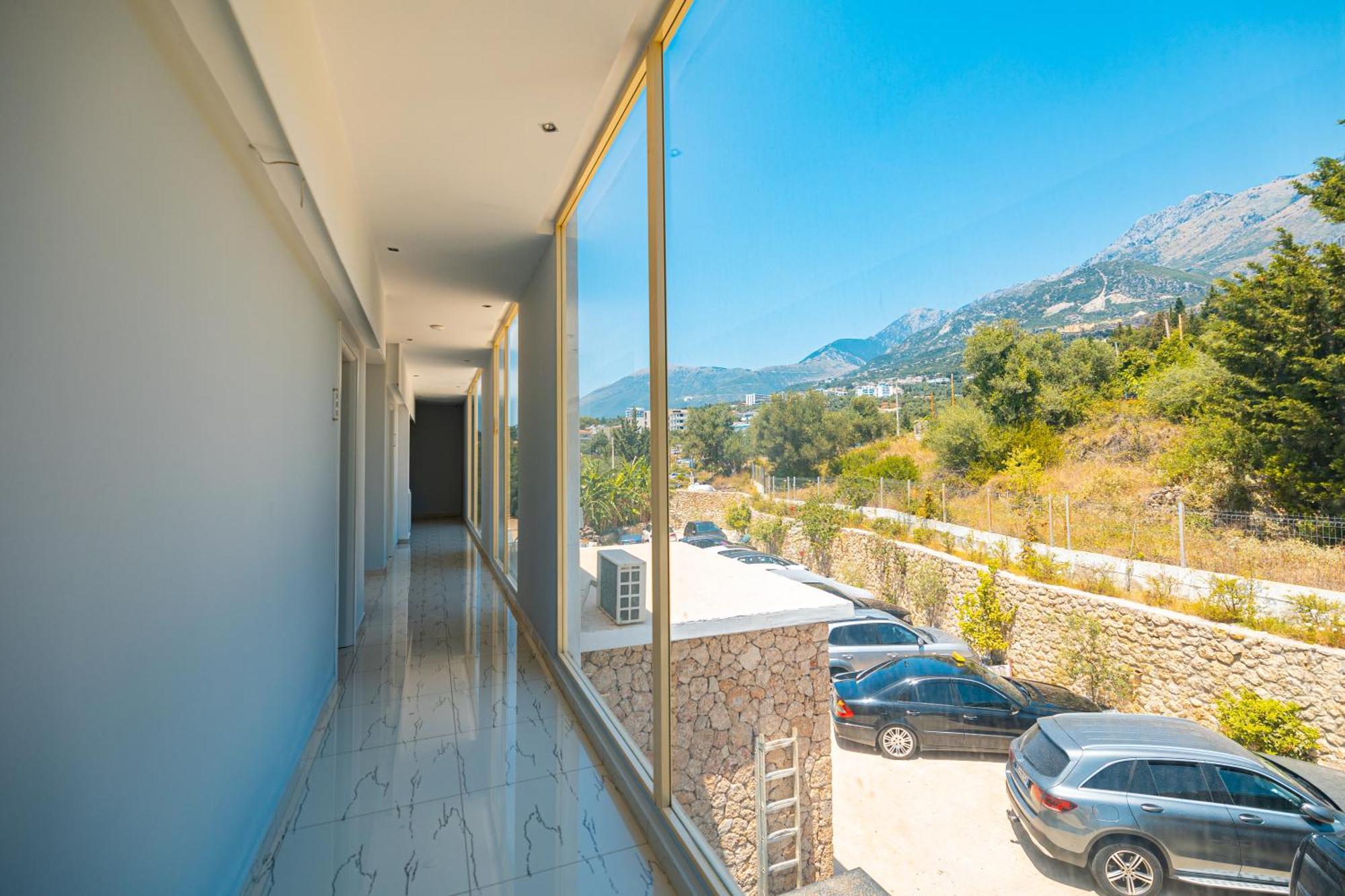 Royal Blue Hotel Dhermi Luaran gambar
