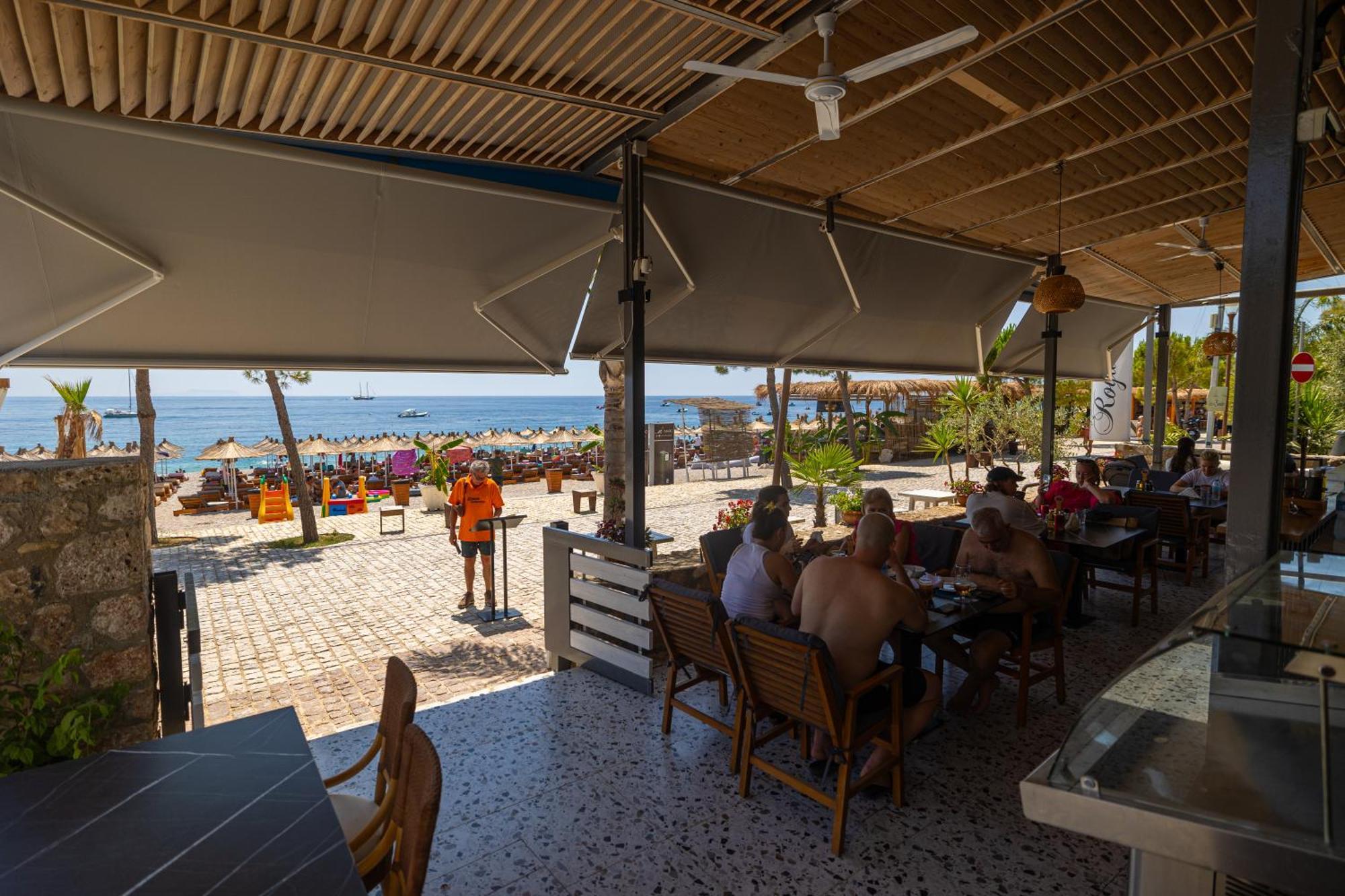 Royal Blue Hotel Dhermi Luaran gambar
